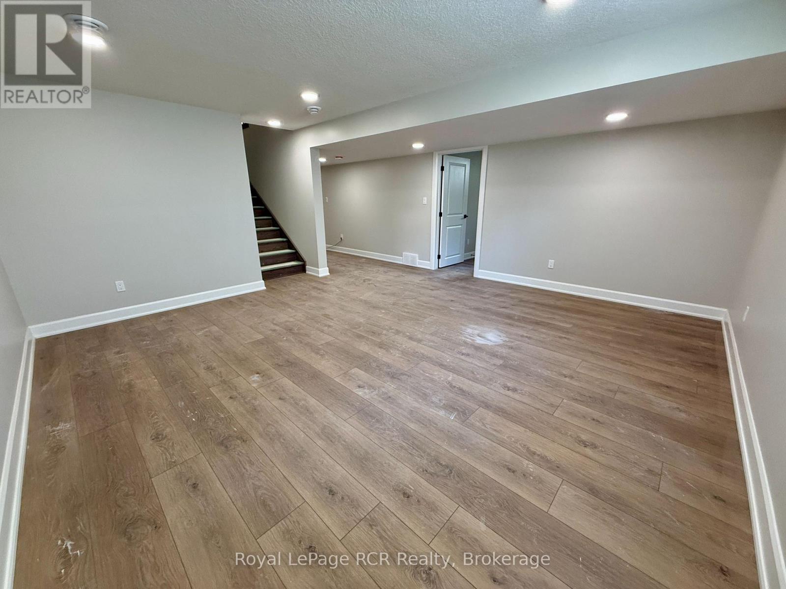 86 GRIFFITH STREET - 18