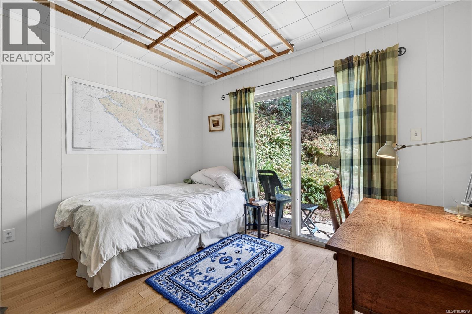 654 Vesuvius Bay Rd - 19