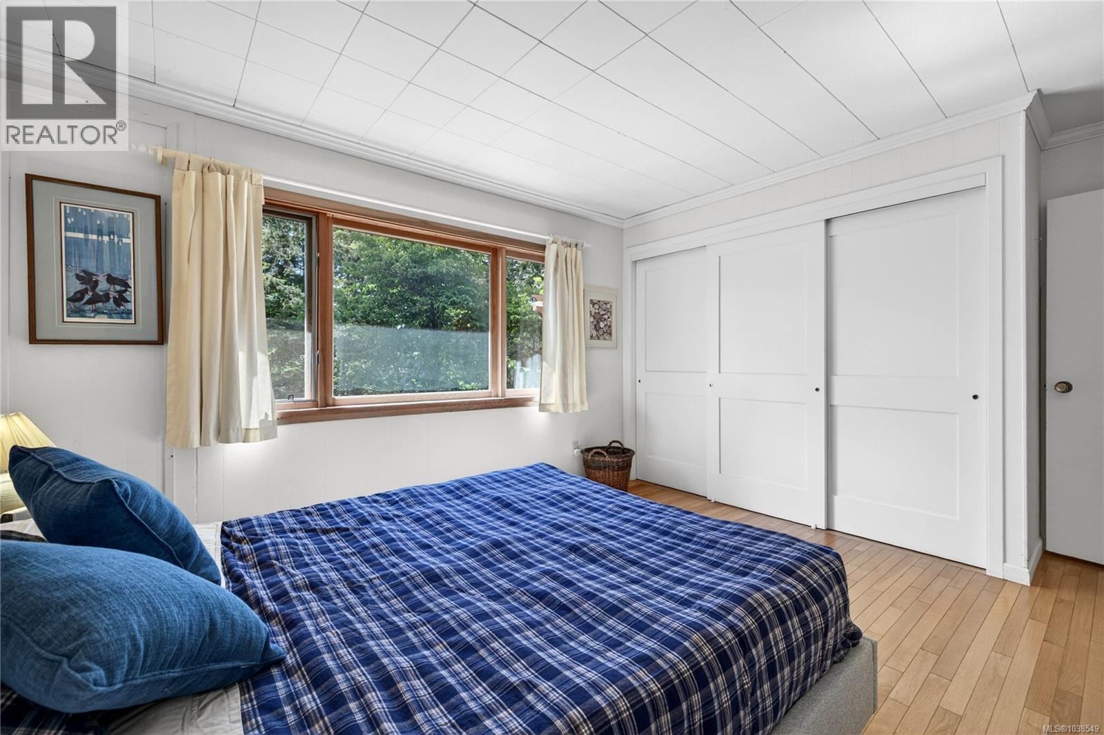 654 Vesuvius Bay Rd - 22
