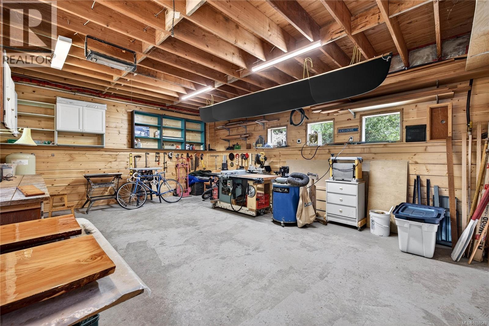 654 Vesuvius Bay Rd - 42