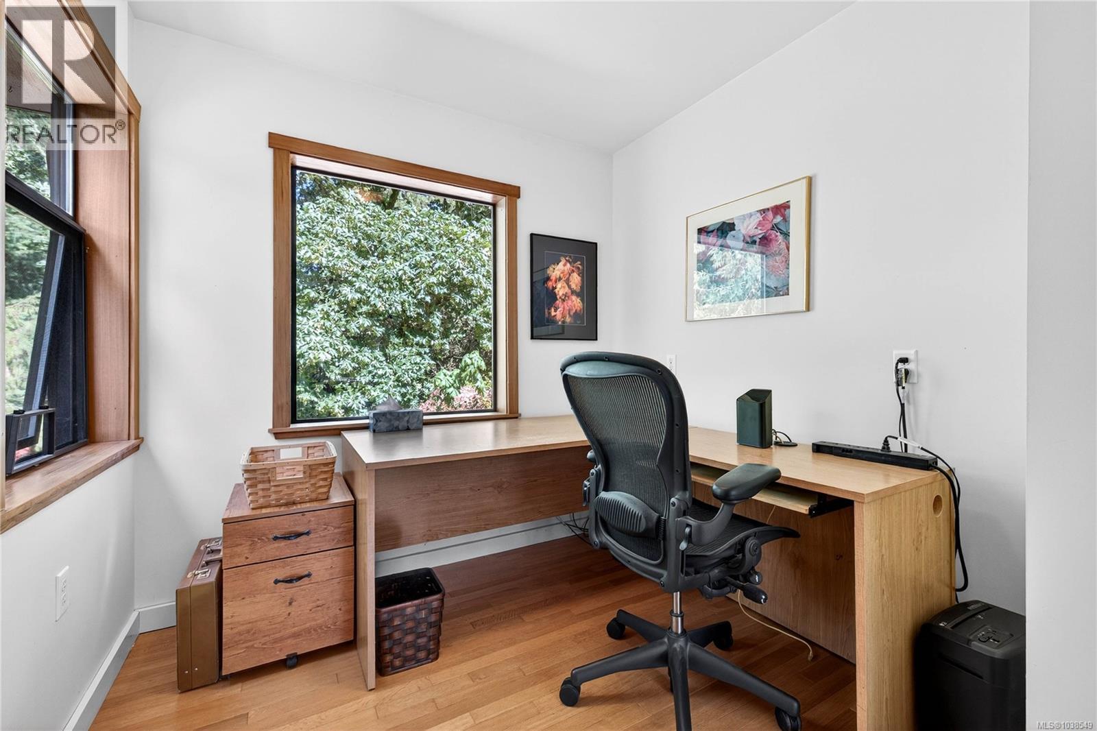 654 Vesuvius Bay Rd - 50