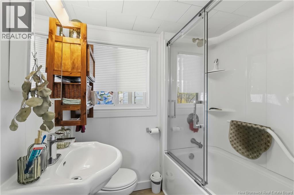 132 Golf Club Road - 5