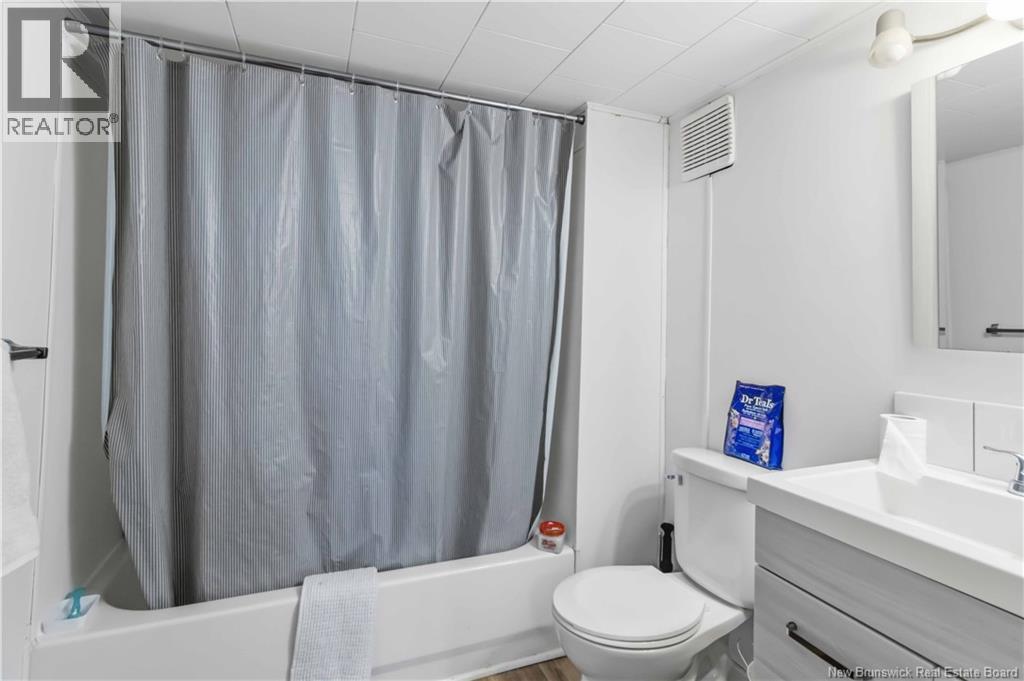 132 Golf Club Road - 12