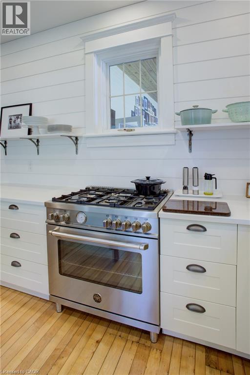 392114 GREY RD 109 - 17