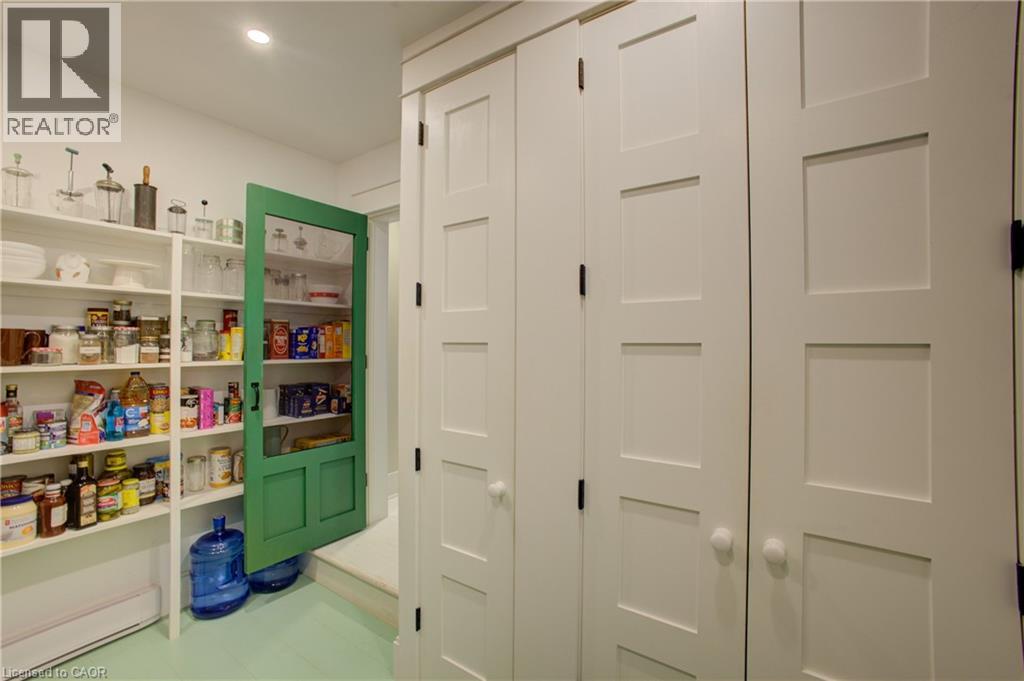 392114 GREY RD 109 - 20