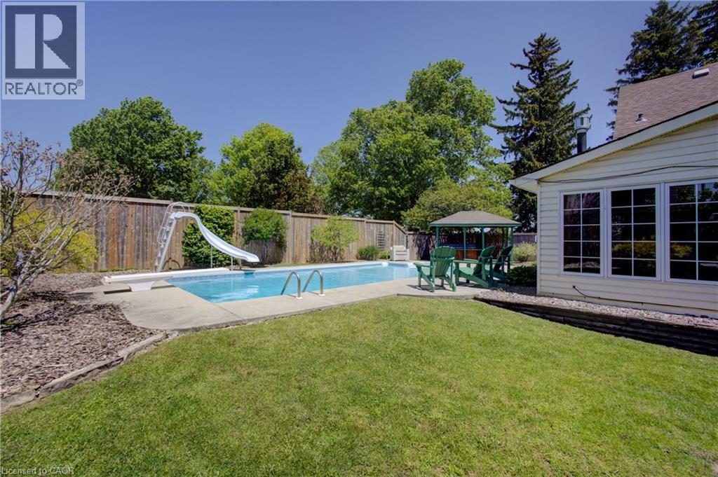 392114 GREY RD 109 - 43