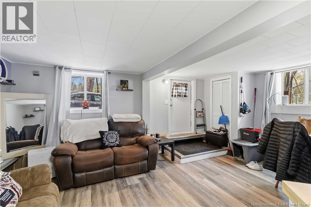 132 Golf Club Road - 11