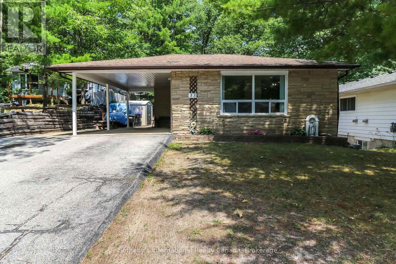 33 PARKWOOD DRIVE - 1