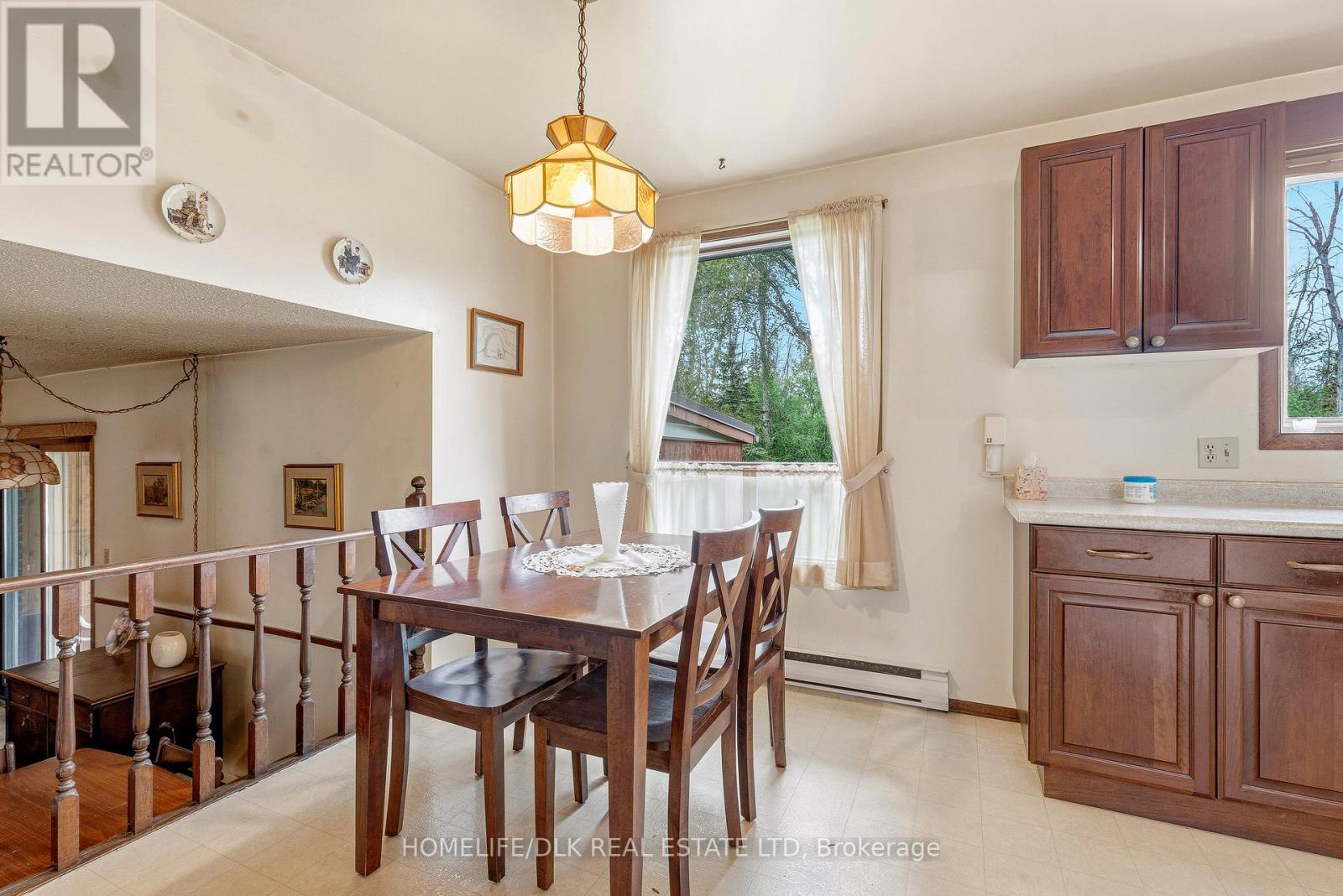 24 CEDAR STREET - 8