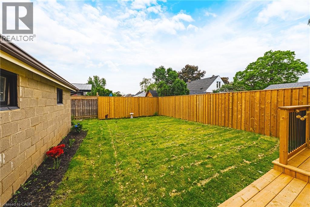 280 MONTROSE Avenue - 26