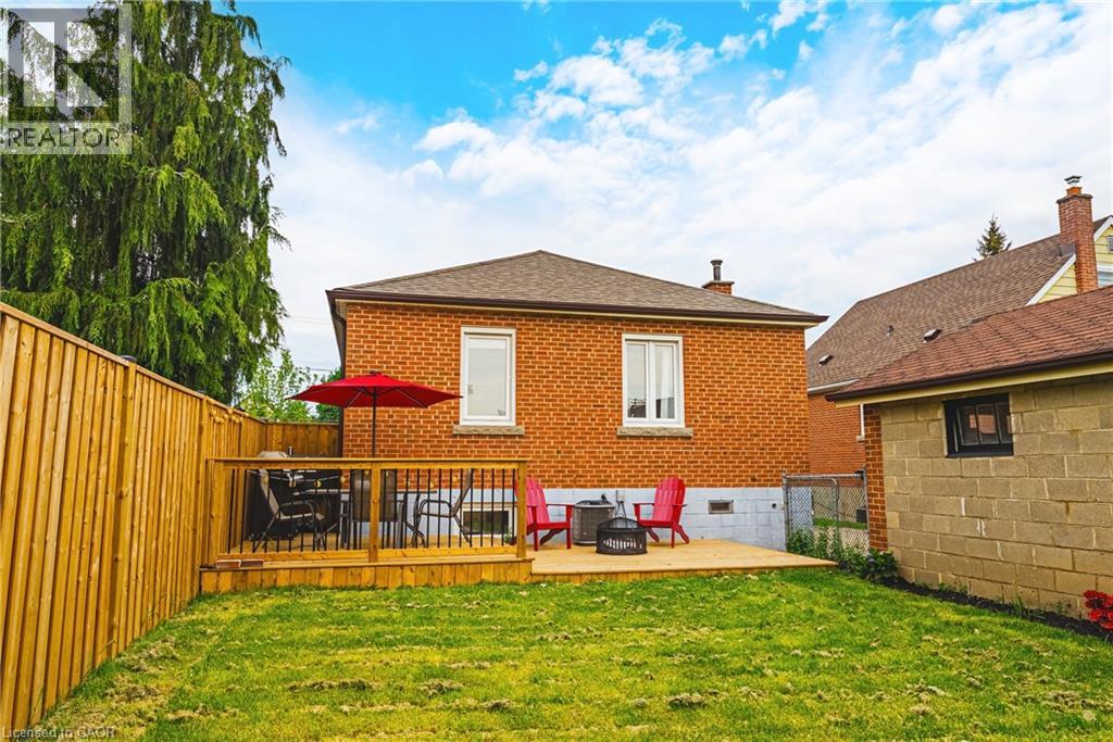 280 MONTROSE Avenue - 24