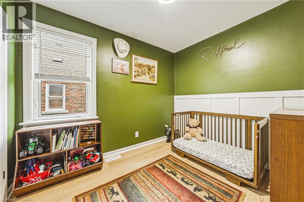 280 MONTROSE Avenue - 16