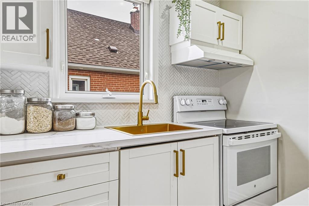 280 MONTROSE Avenue - 8