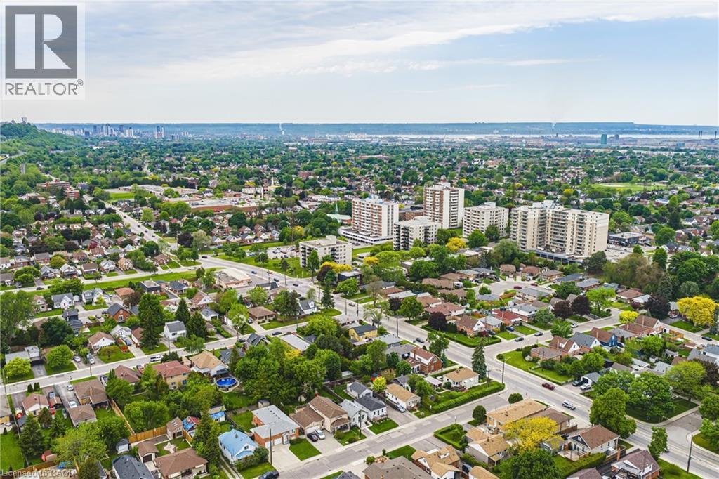 280 MONTROSE Avenue - 36