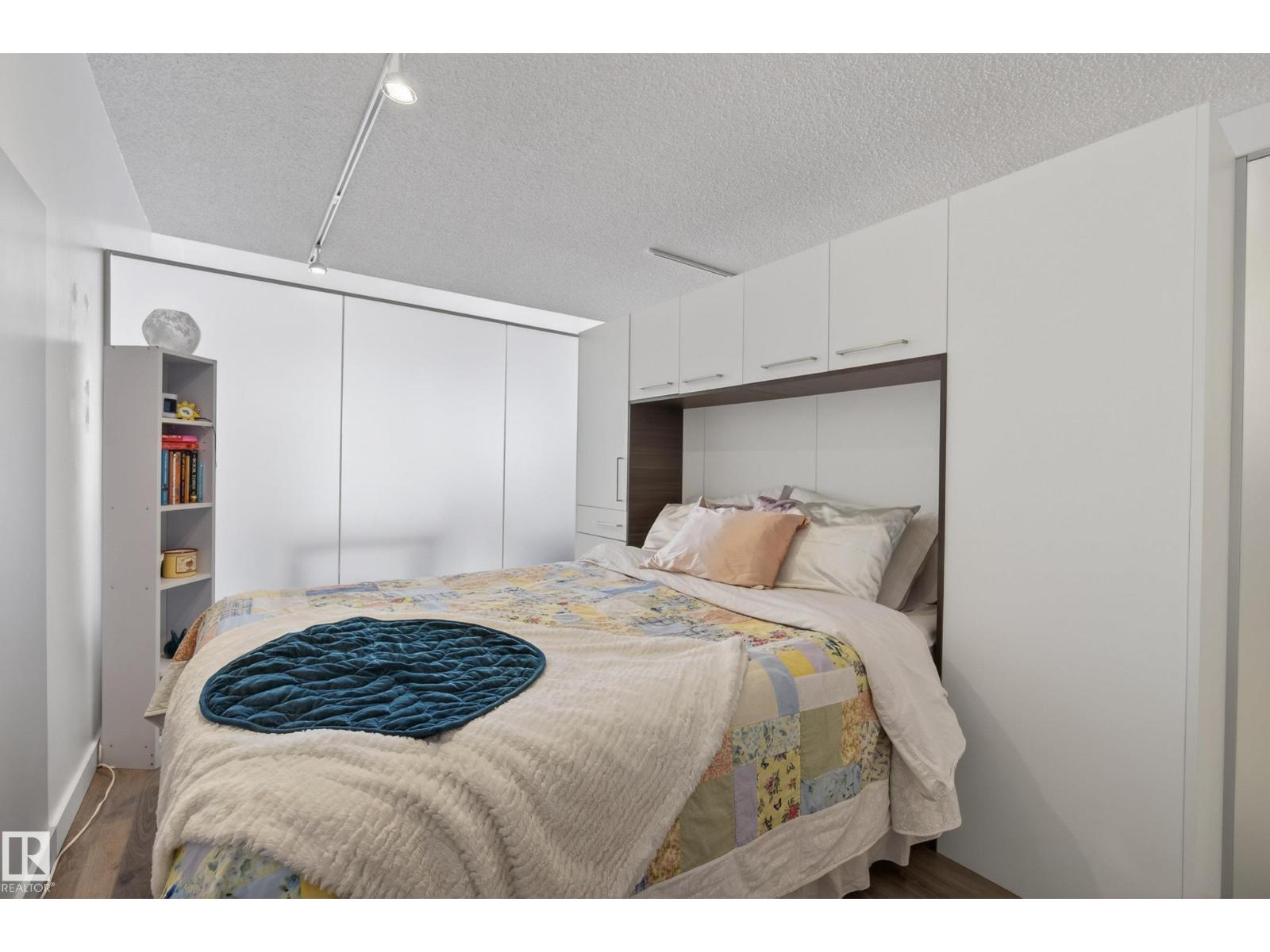 #302 10148 118 ST NW - 10