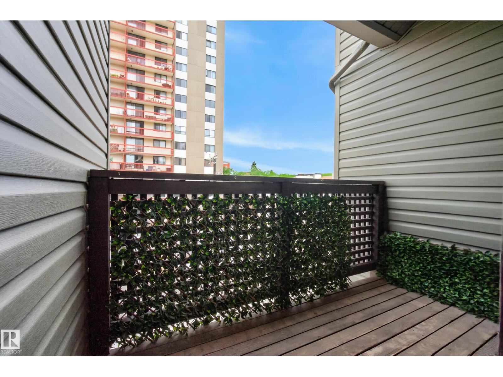 #302 10148 118 ST NW - 22