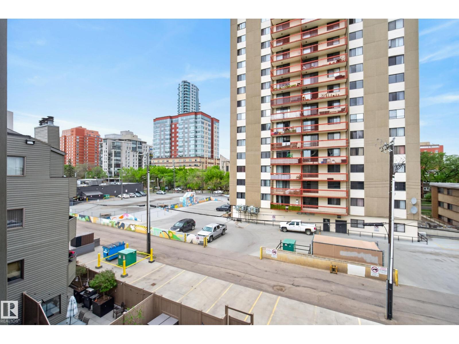 #302 10148 118 ST NW - 23