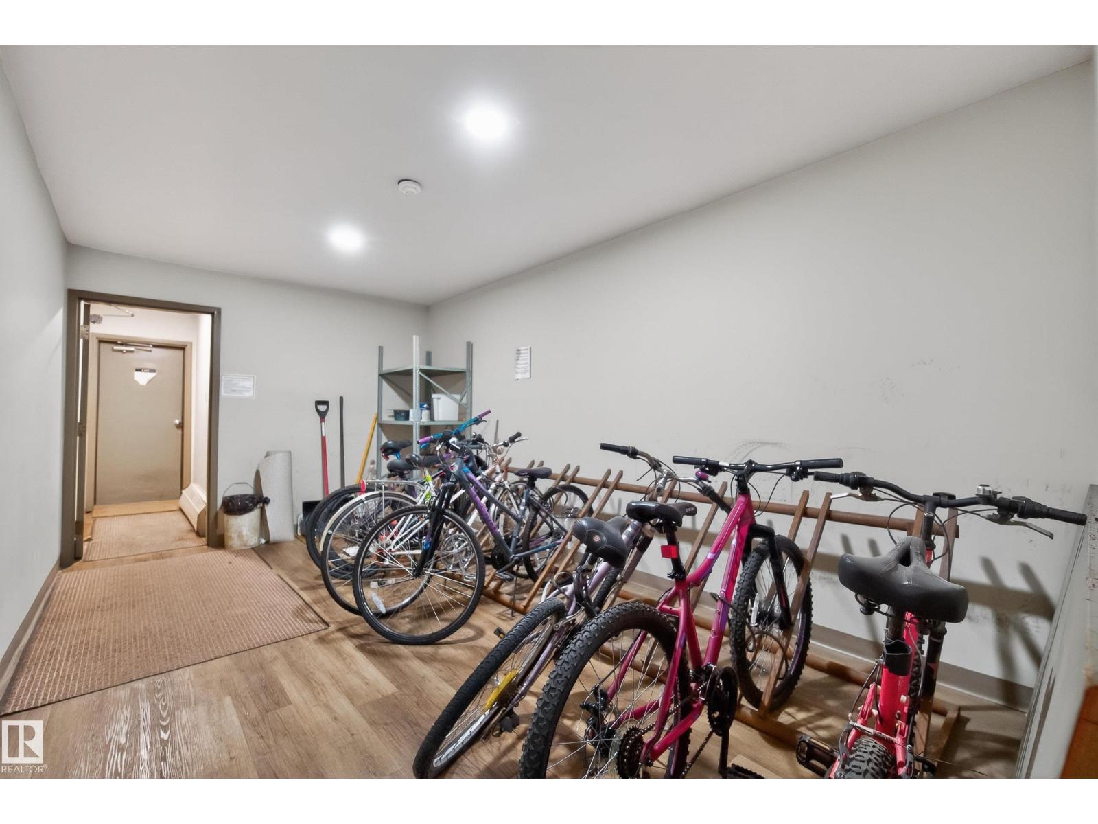 #302 10148 118 ST NW - 31