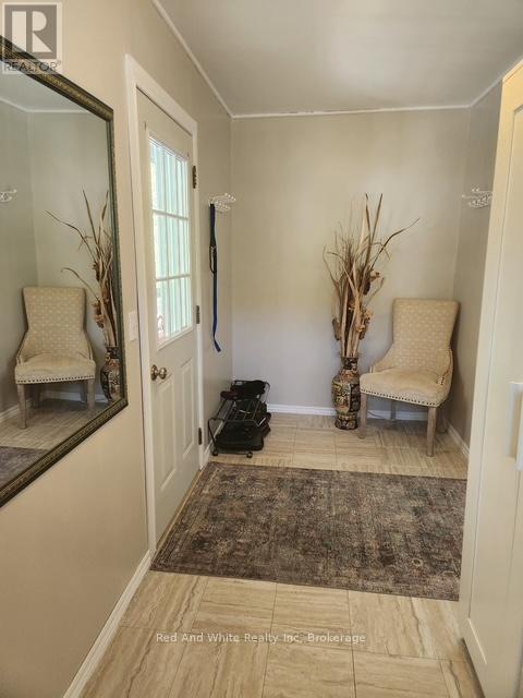 56 HORSESHOE LANE - 12