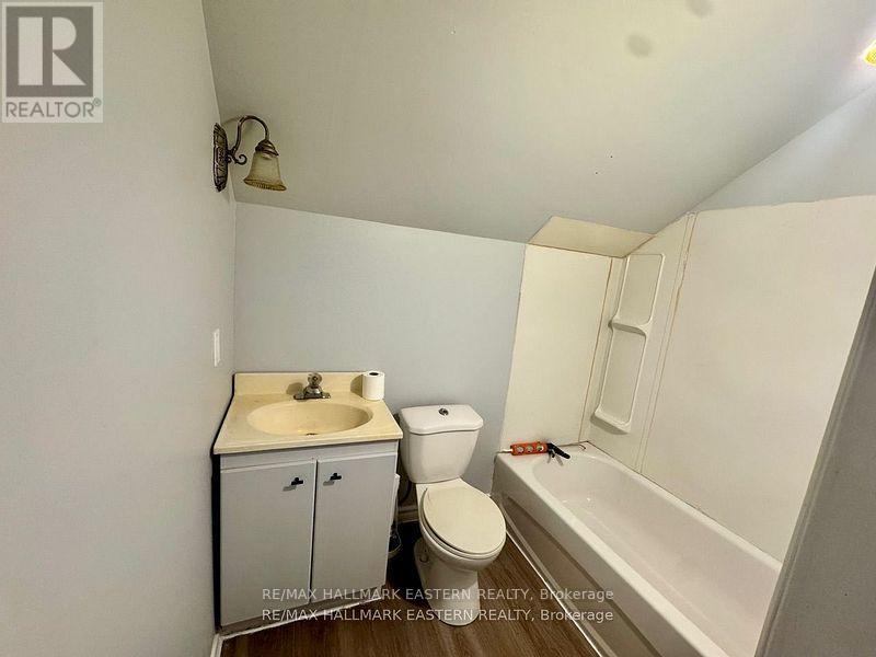 822 ST. MARY'S STREET - 16
