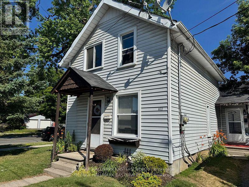 822 ST. MARY'S STREET - 19
