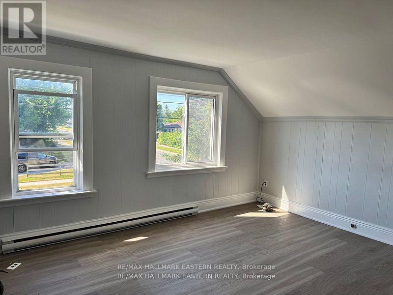 822 ST. MARY'S STREET - 5