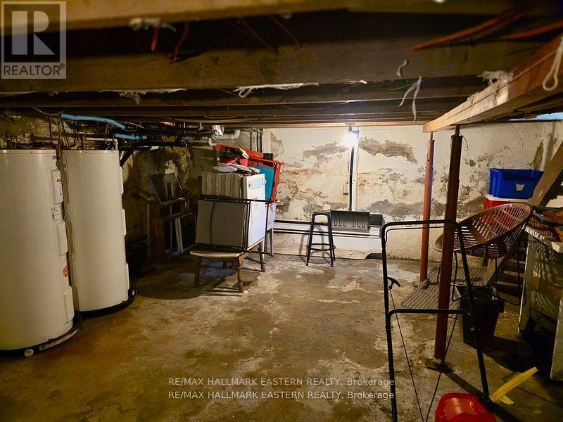 822 ST. MARY'S STREET - 9