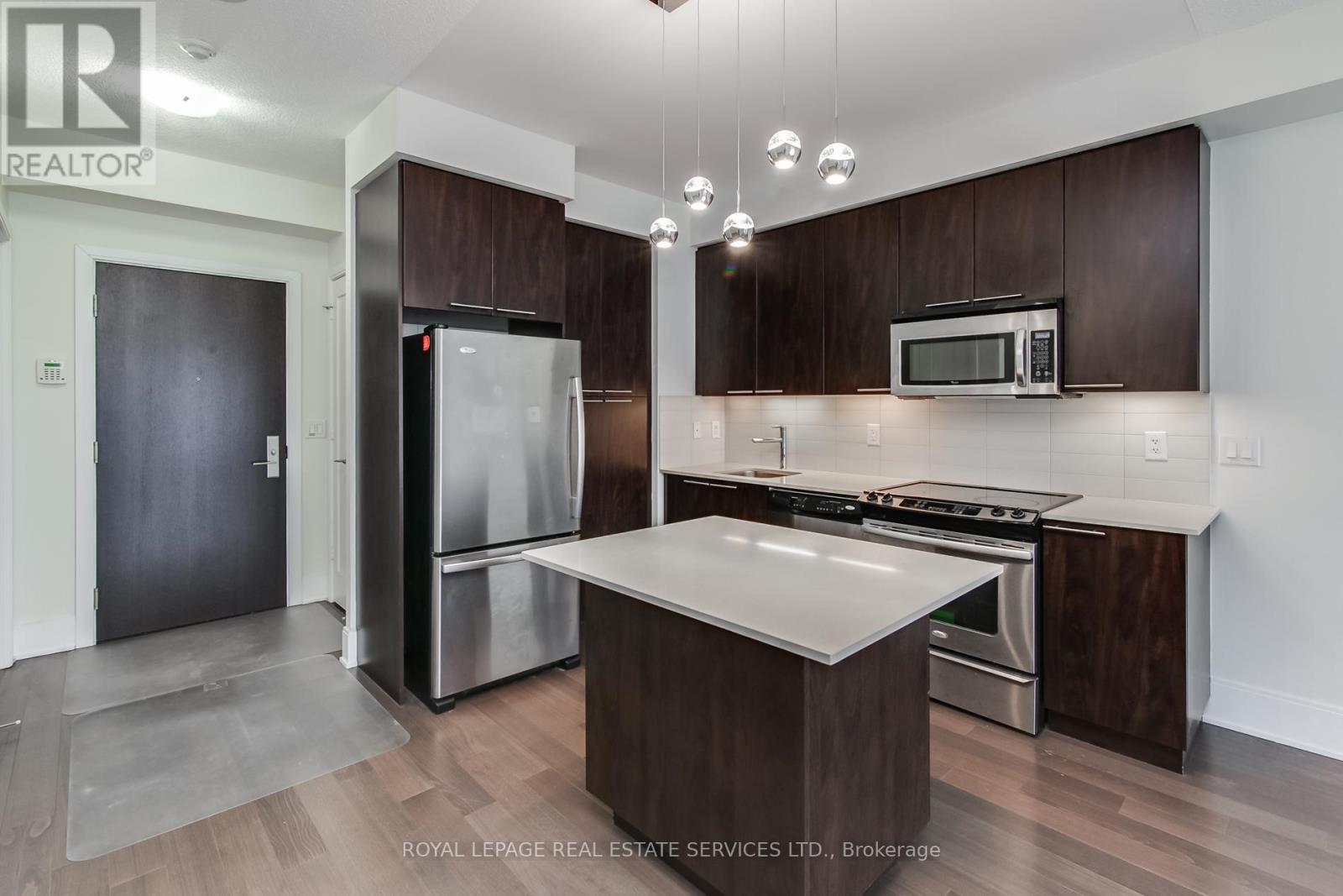 #1408 25 BROADWAY AVENUE - 1