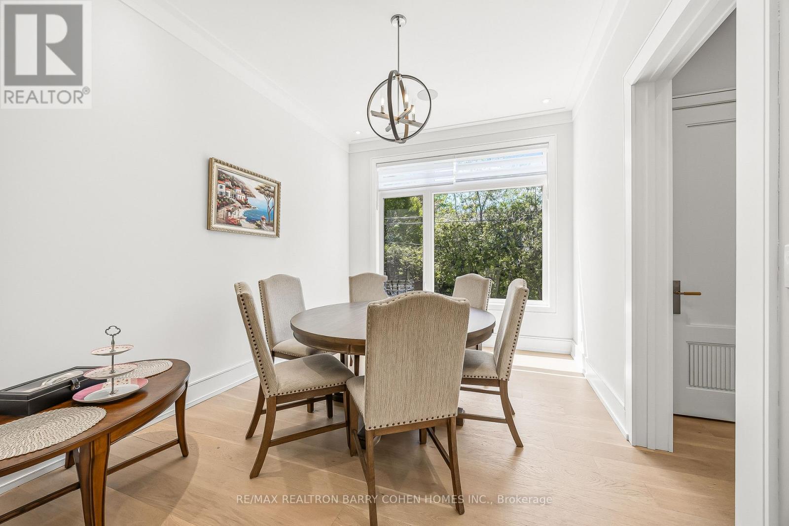 2 HEMFORD CRESCENT - 18