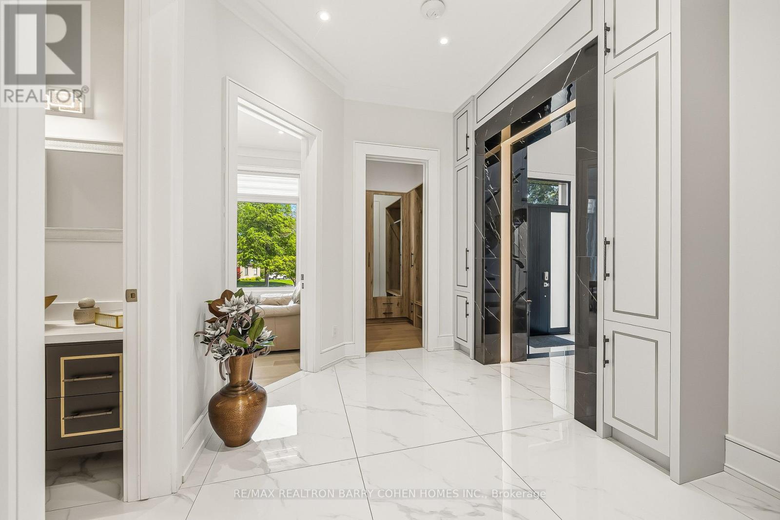 2 HEMFORD CRESCENT - 23