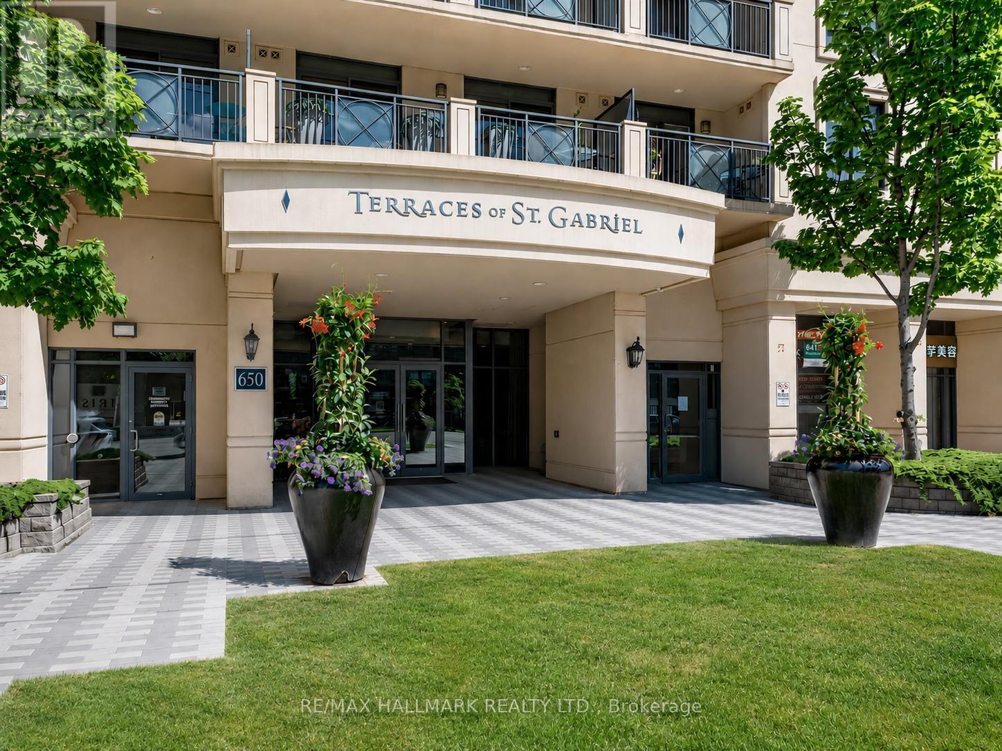 #215 650 SHEPPARD AVENUE E - 28
