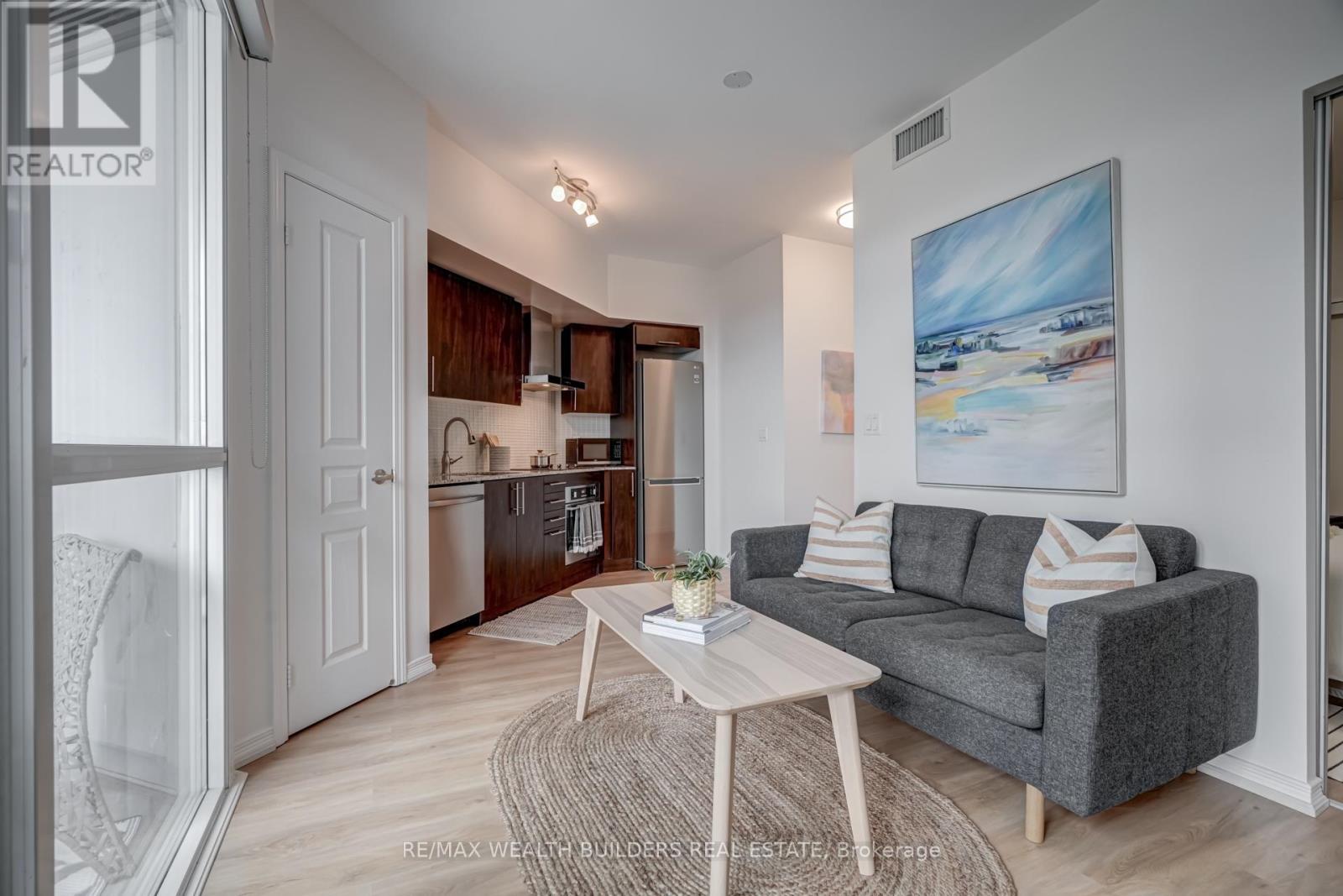 Listing photo of 1510 - 352 FRONT STREET W