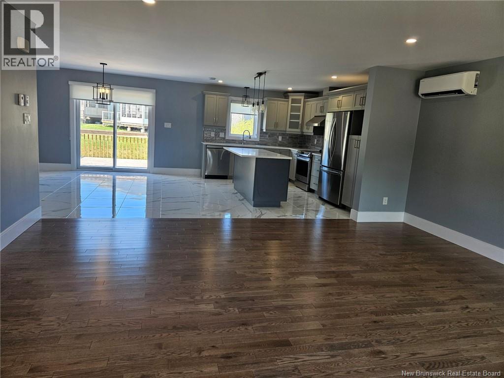 94 Salengro Crescent - 10