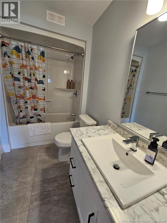 94 Salengro Crescent - 26