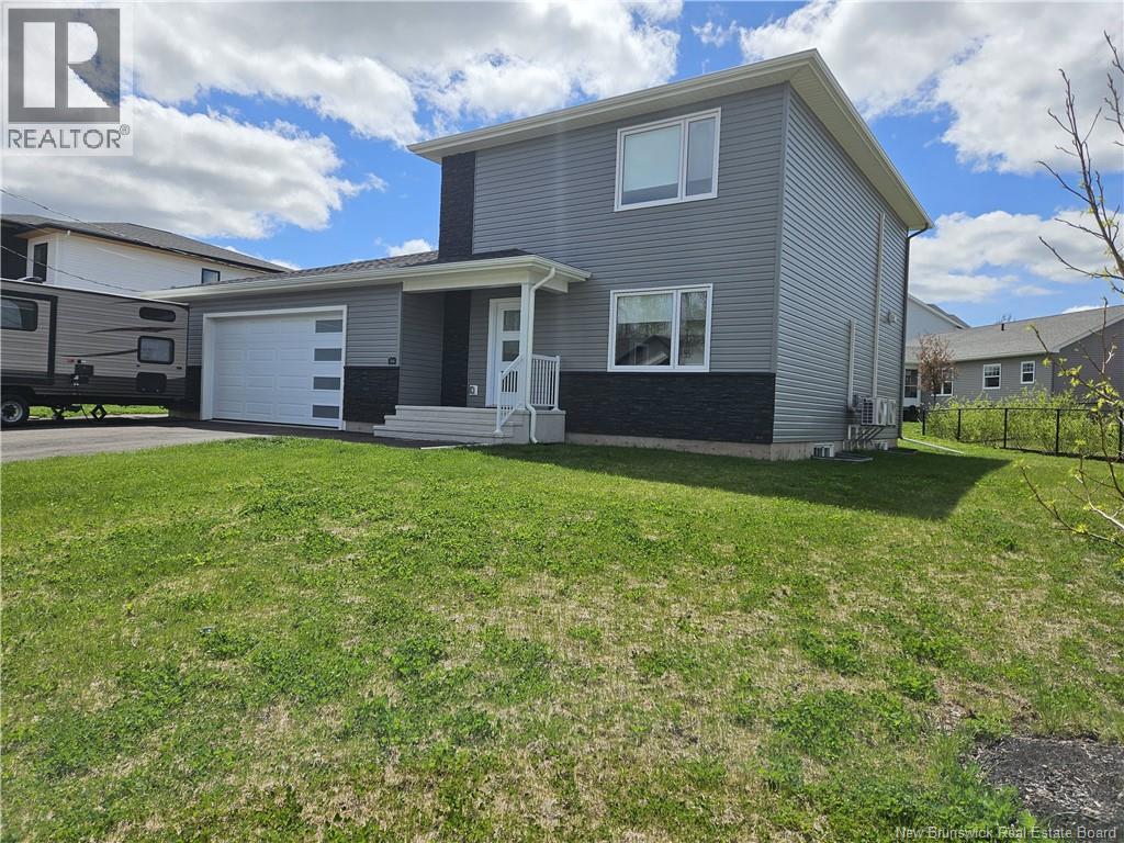 94 Salengro Crescent - 1