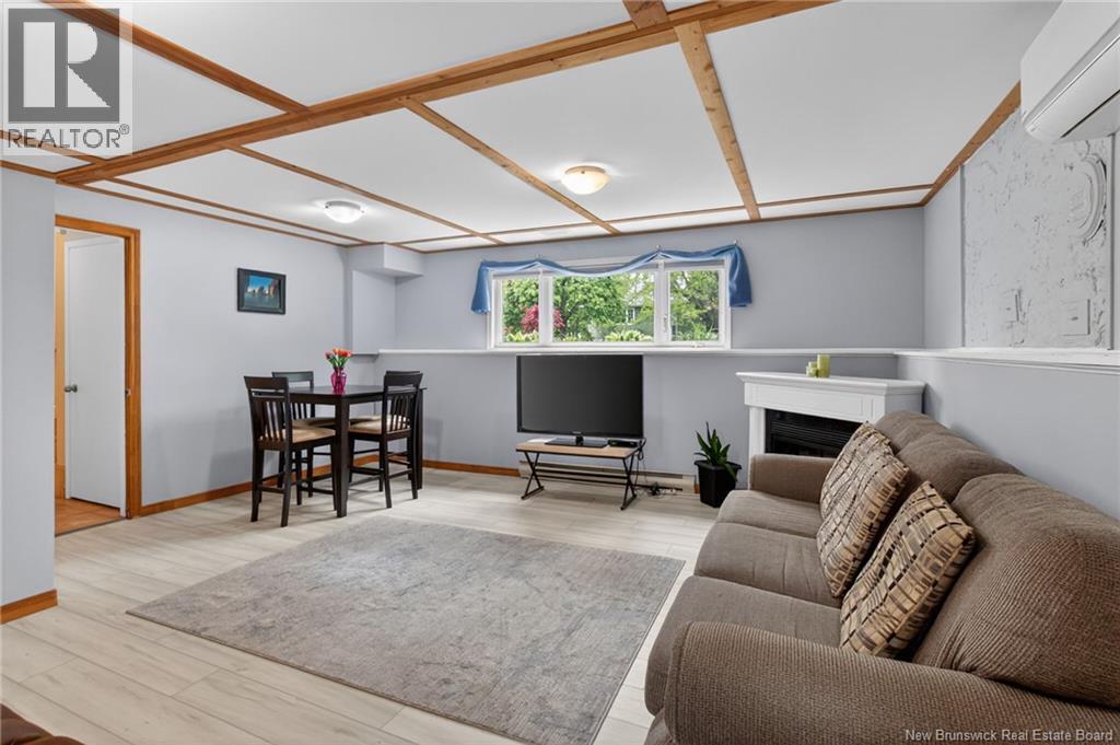 78 Henderson Avenue - 24