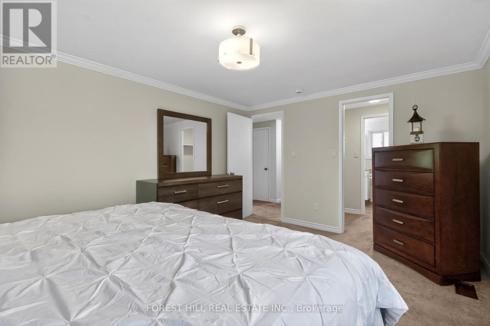 51 WINSTON CRESCENT - 23