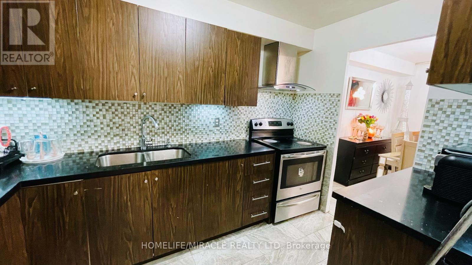 #1108 5 MASSEY SQUARE - 13