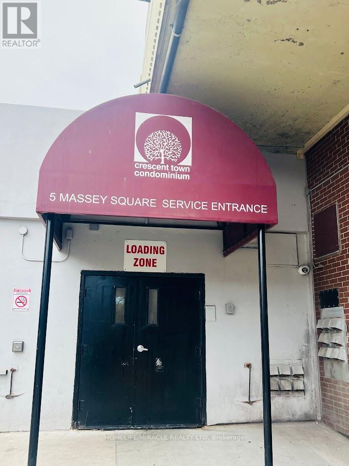 #1108 5 MASSEY SQUARE - 2