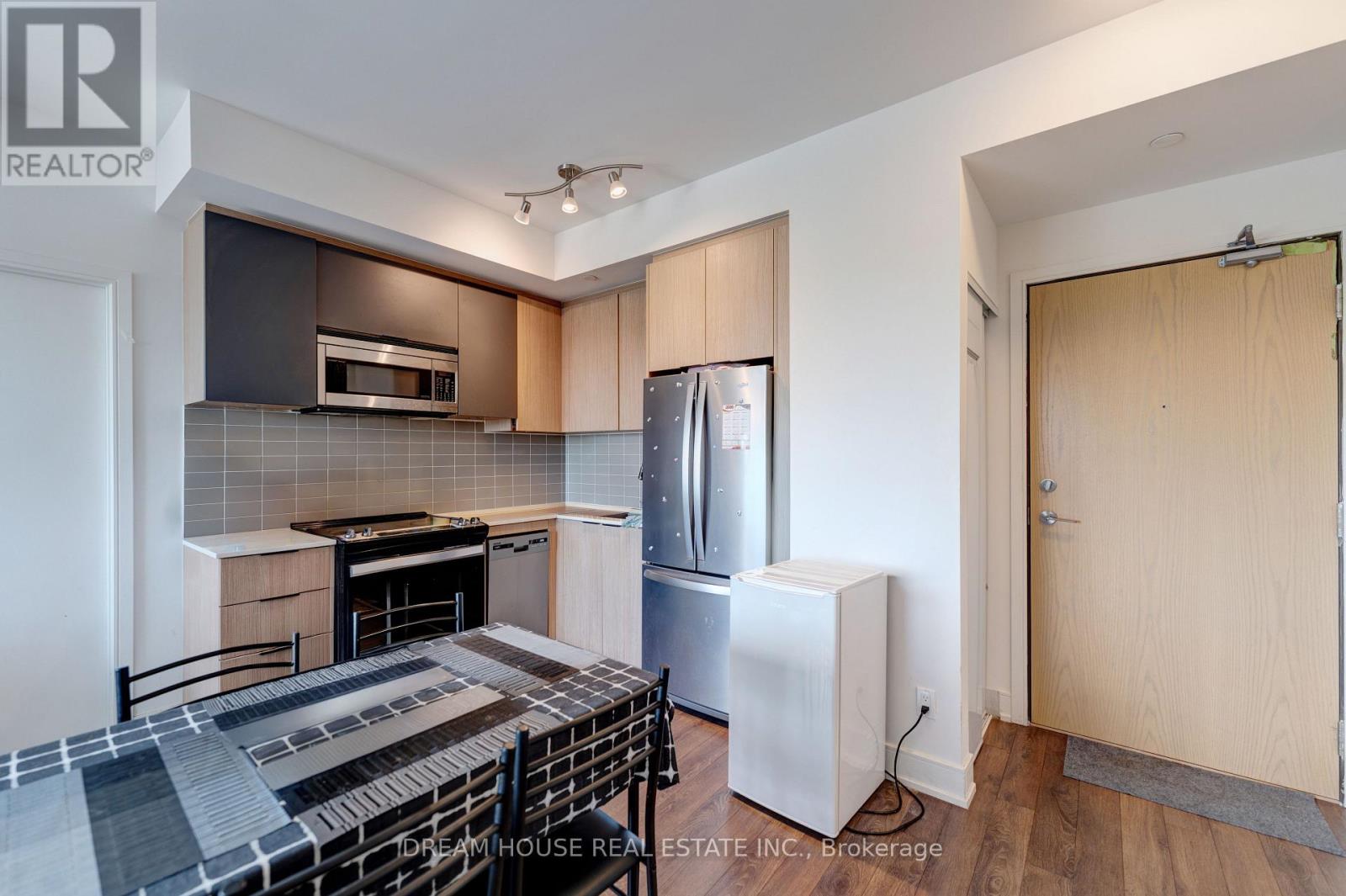 #1011 1350 ELLESMERE ROAD - 14