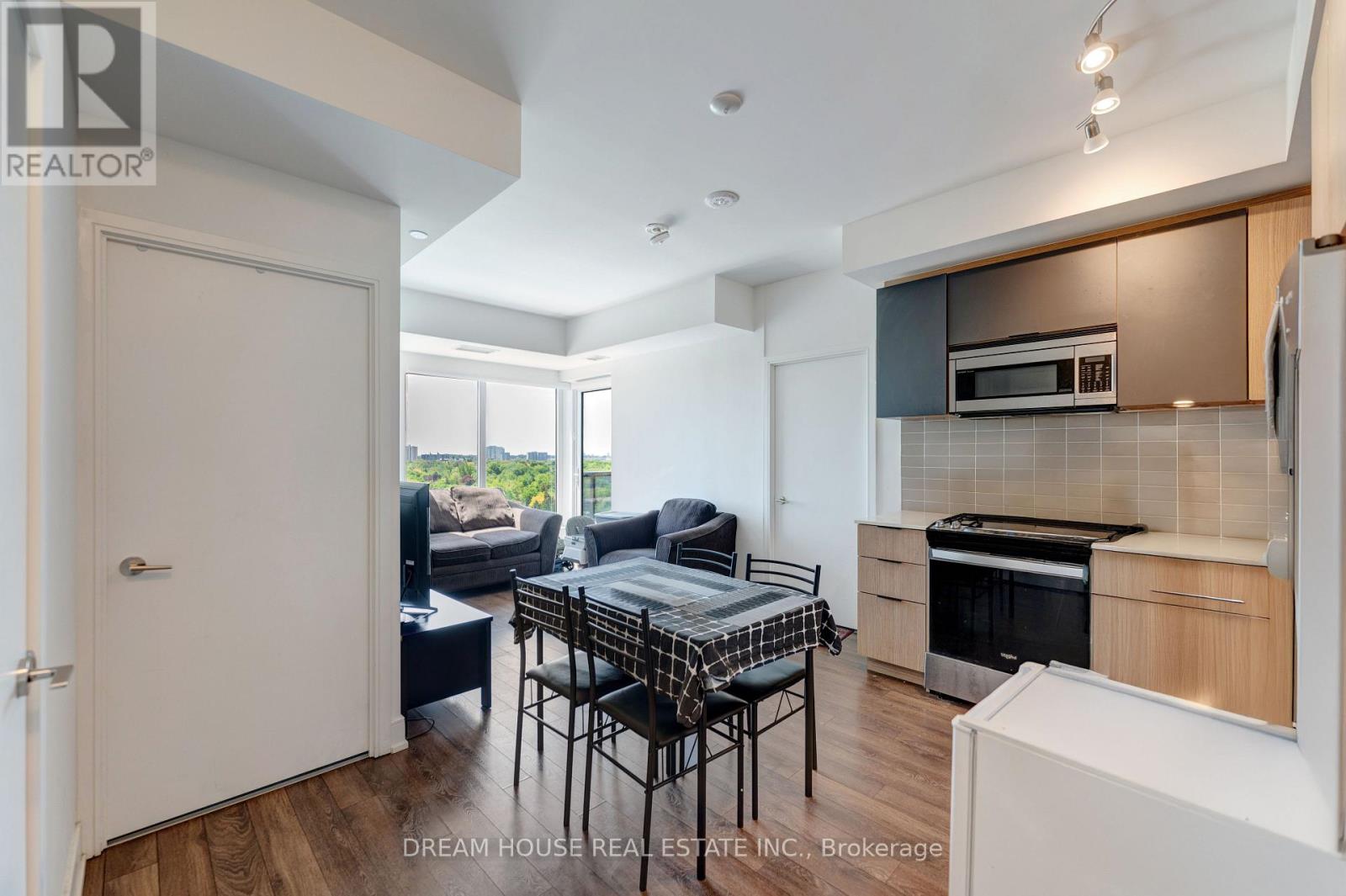#1011 1350 ELLESMERE ROAD - 15