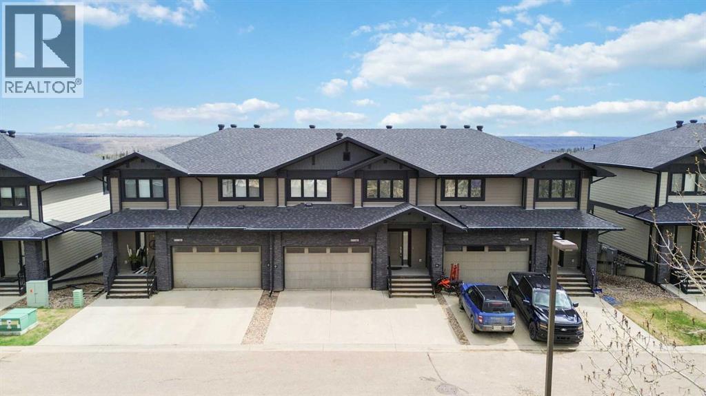 #14 208 SPARROW HAWK Drive - 1