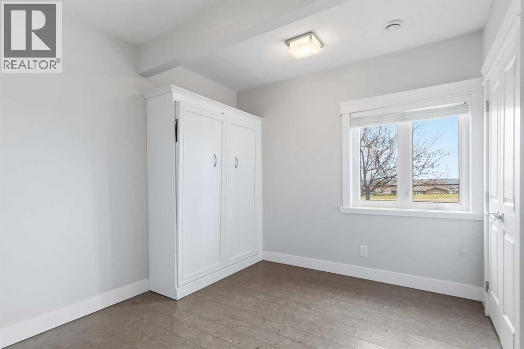 #14 208 SPARROW HAWK Drive - 27