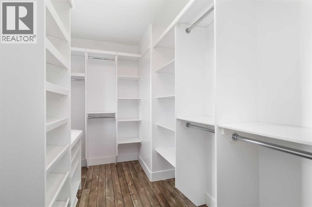 #14 208 SPARROW HAWK Drive - 21