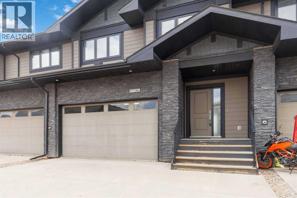 #14 208 SPARROW HAWK Drive - 2