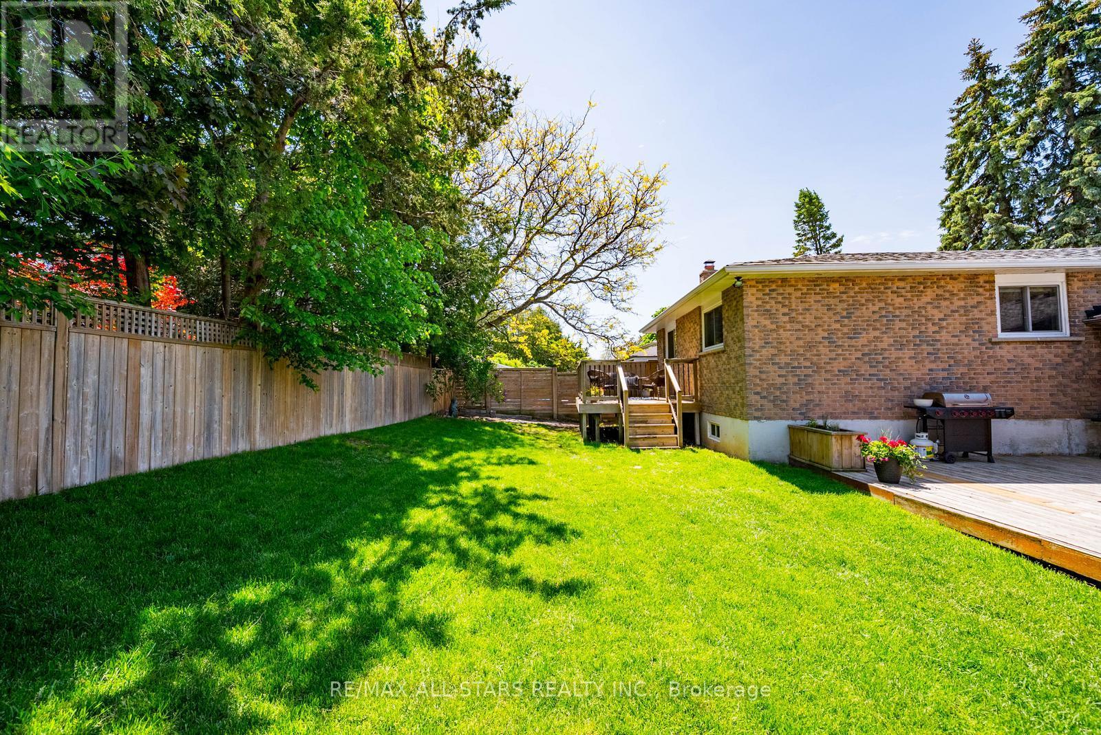 77 DORMAN DRIVE - 44