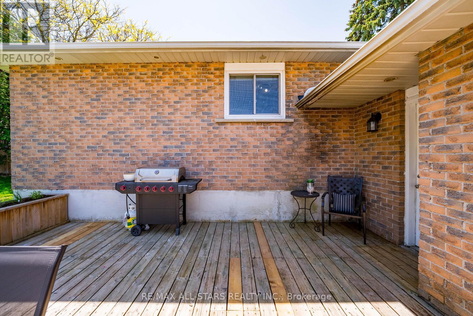 77 DORMAN DRIVE - 45