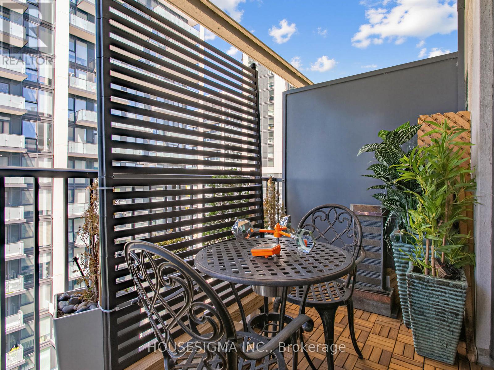 #1109 185 ONEIDA CRESCENT - 23