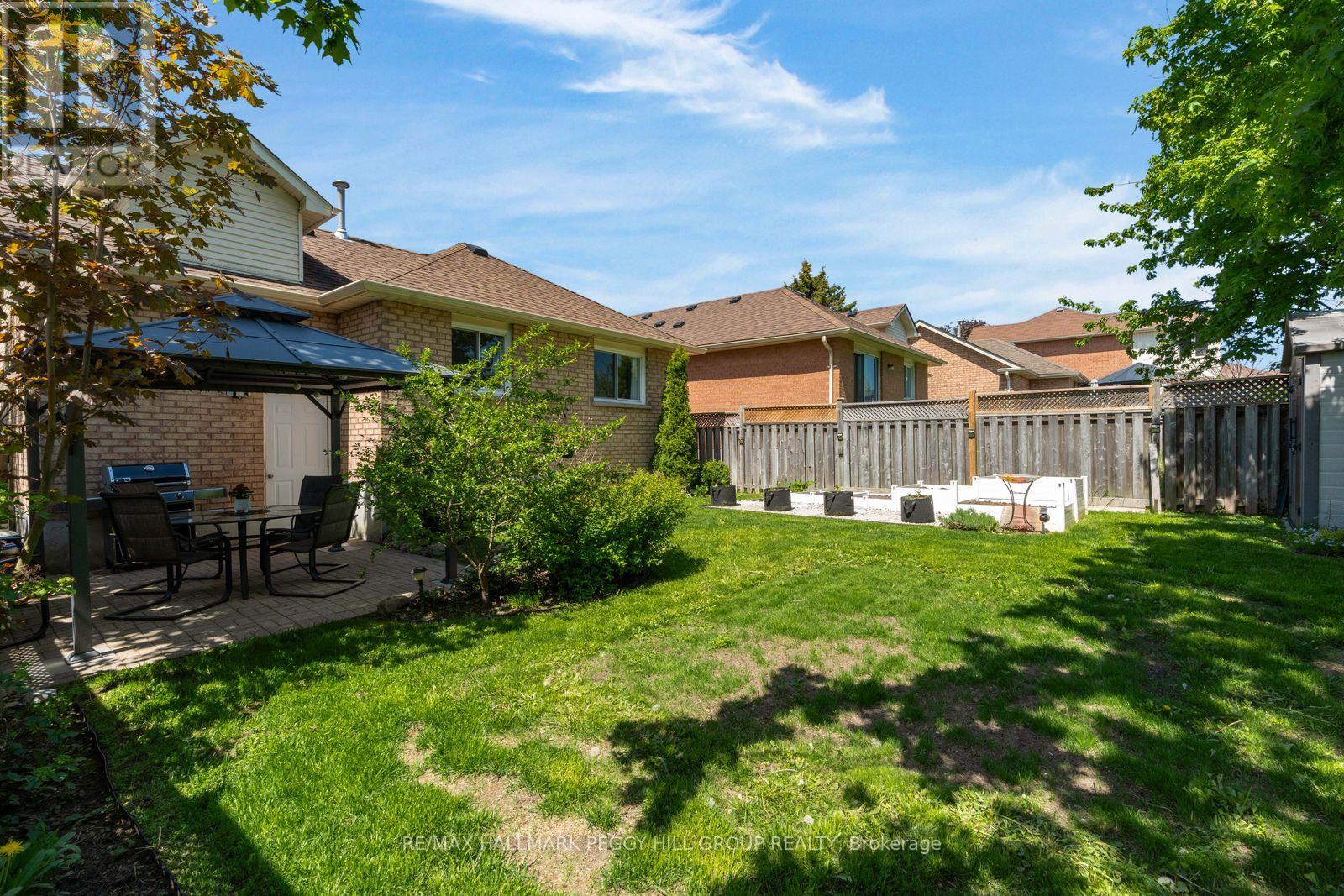 5 BARWICK DRIVE - 17