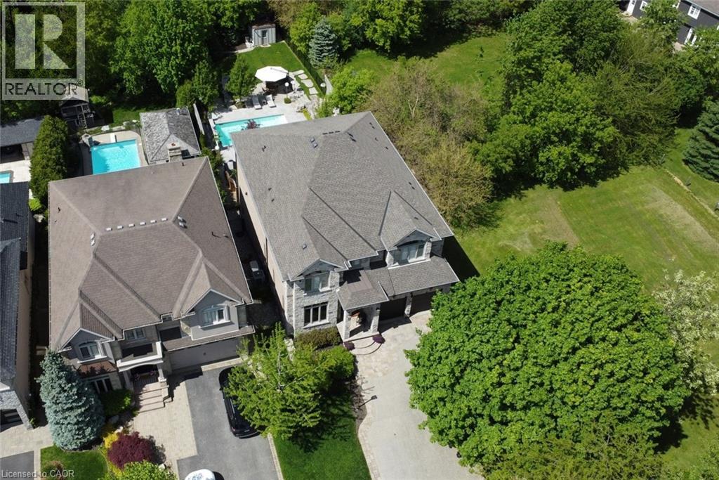 211 TOLLGATE Drive - Image 2